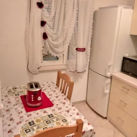 Elena Apartament