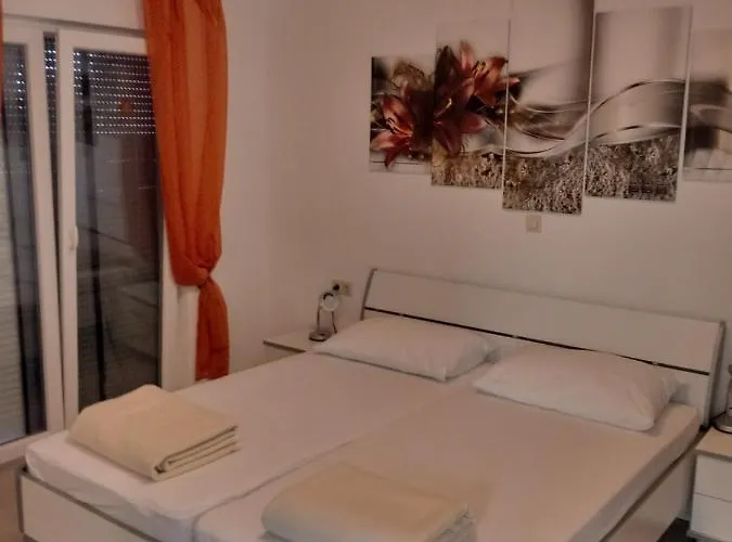 Apartman Elena *